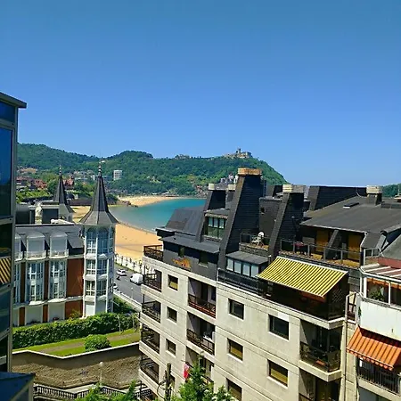 Amazing * Views Over Kontxa *